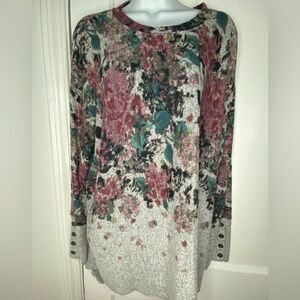 Westbound NWT Pink Floral Fuzzy Placement Gray Dillards Sweater